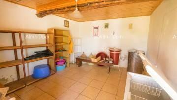 Autentica proprietà istriana vicino a Žminj – casa con grande potenziale!