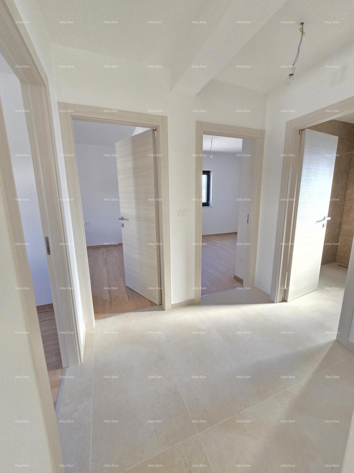 Attico in un nuovo edificio vicino al mare