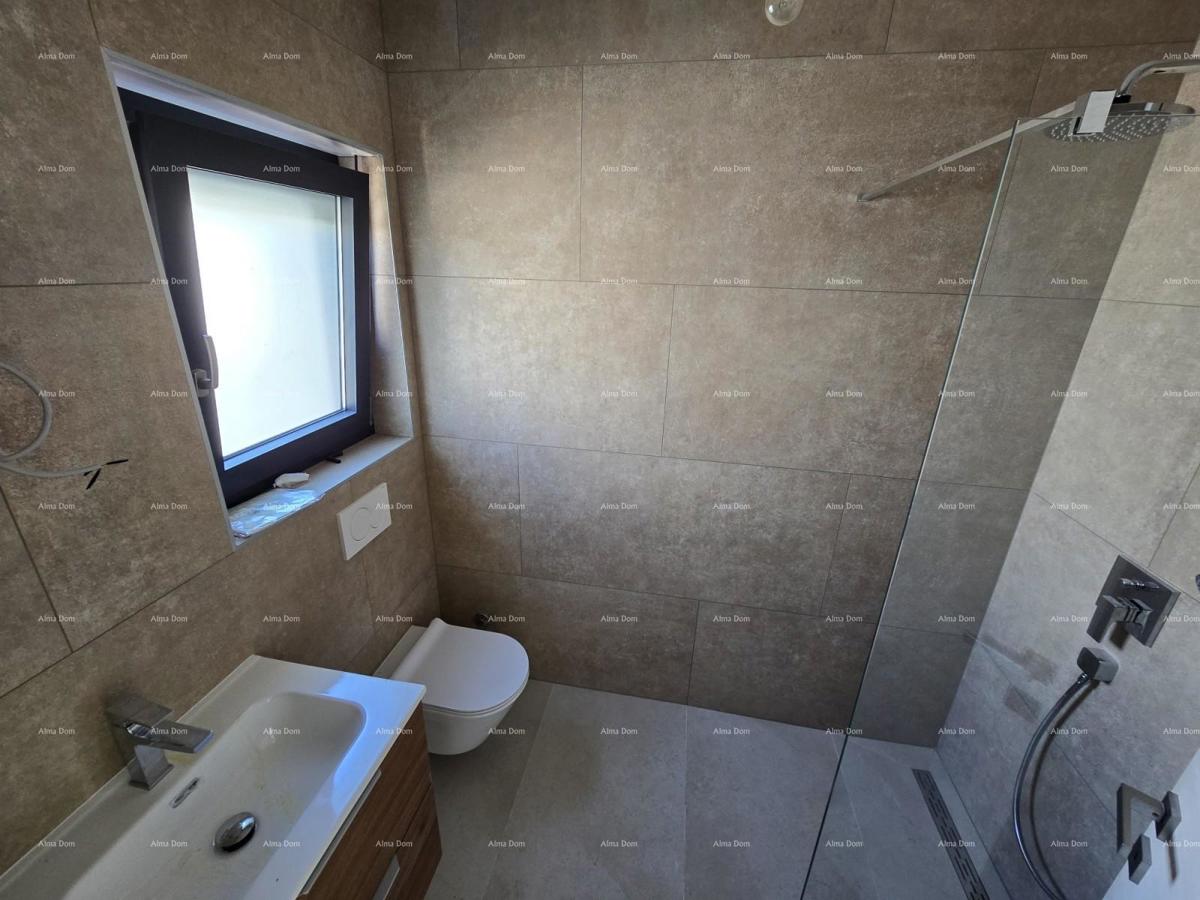 Attico in un nuovo edificio vicino al mare