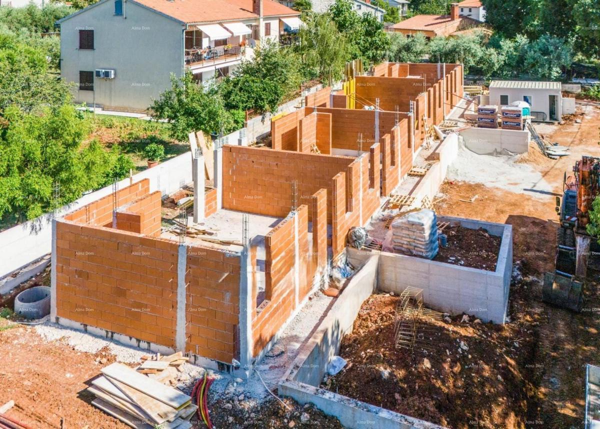 PARENZO - Moderna casa bifamiliare con giardino privato (Casa A)