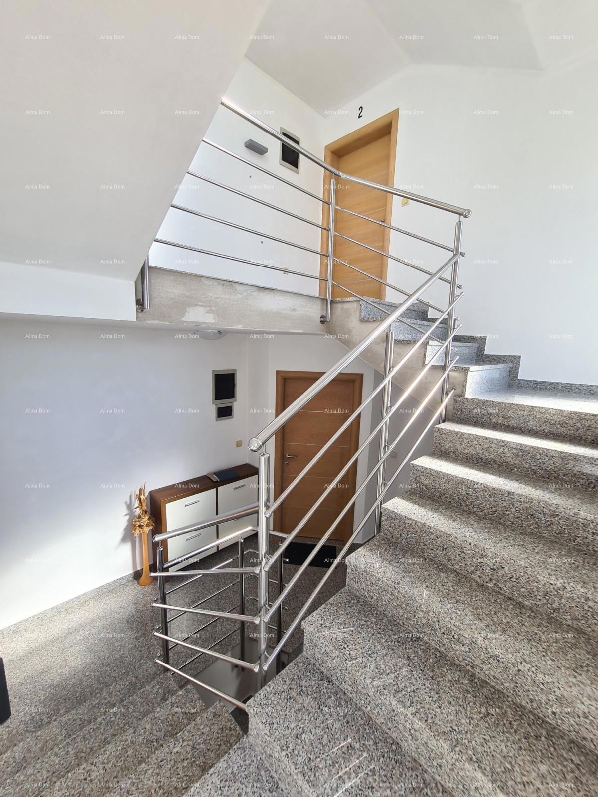 Medolino! Casa con 6 unità abitative separate!