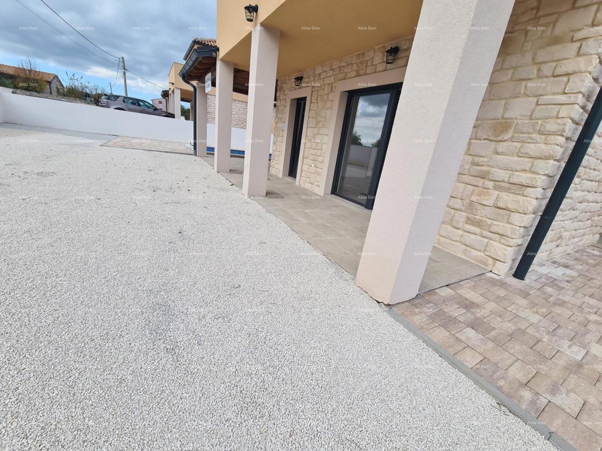 Casa con piscina in vendita -Svetvinčenat