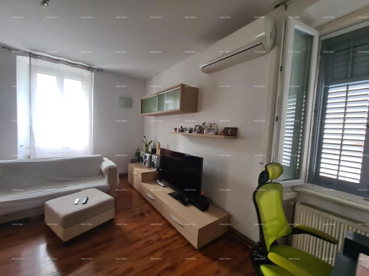 Appartamento trilocale di 81 m², Pula Veruda