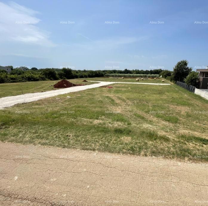 Vendita di terreni edificabili in una bella posizione, vicino a Pola, Loborika!