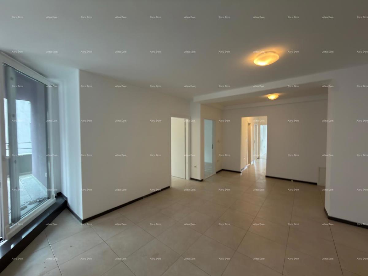 Posizione top! Vendita di un appartamento nelle immediate vicinanze del centro città, Pola!