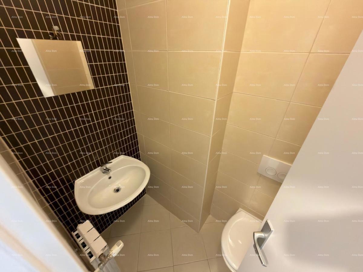 Posizione top! Vendita di un appartamento nelle immediate vicinanze del centro città, Pola!