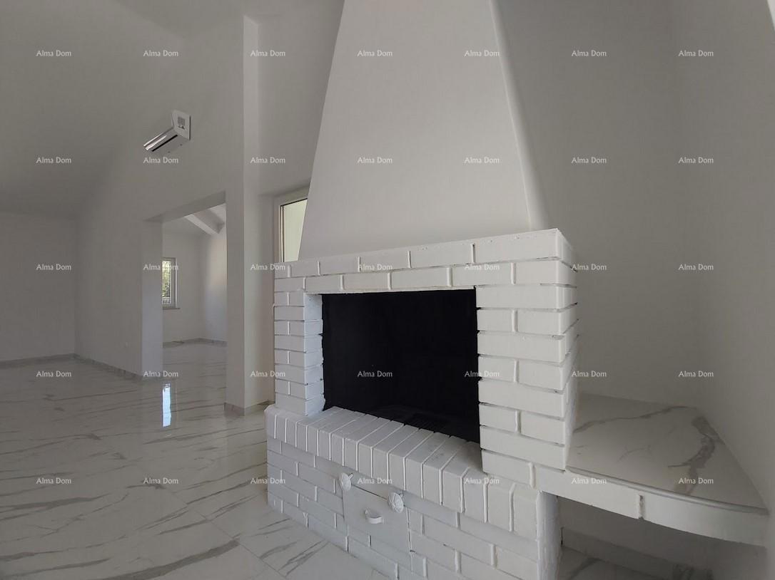 UMAG – Casa con piscina e tre appartamenti separati