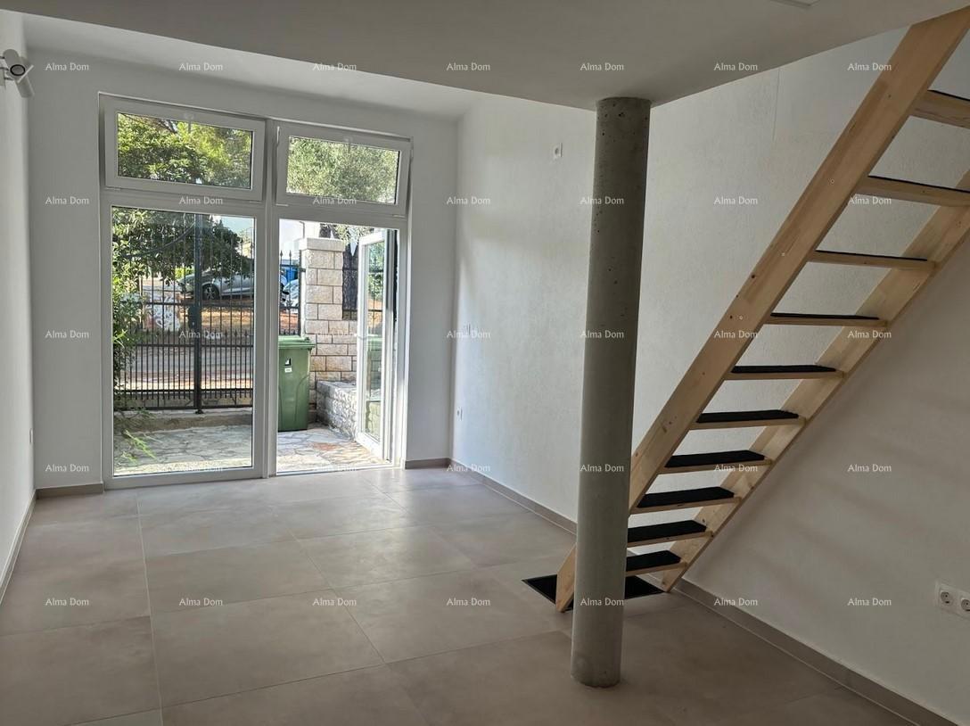 UMAG – Casa con piscina e tre appartamenti separati