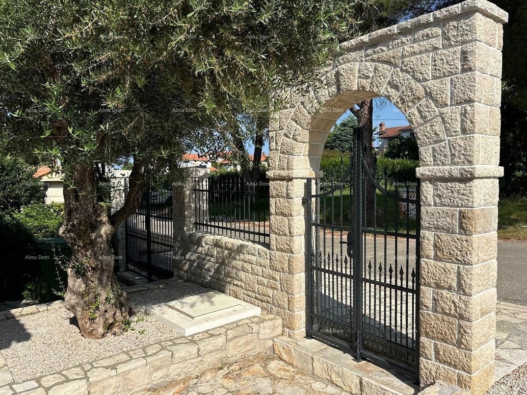 UMAG – Casa con piscina e tre appartamenti separati