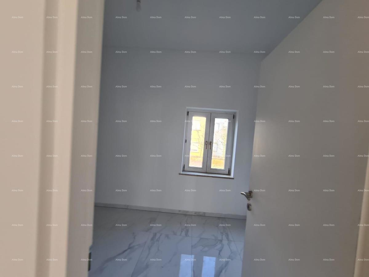 Poreč – casa familiare con due unità abitative