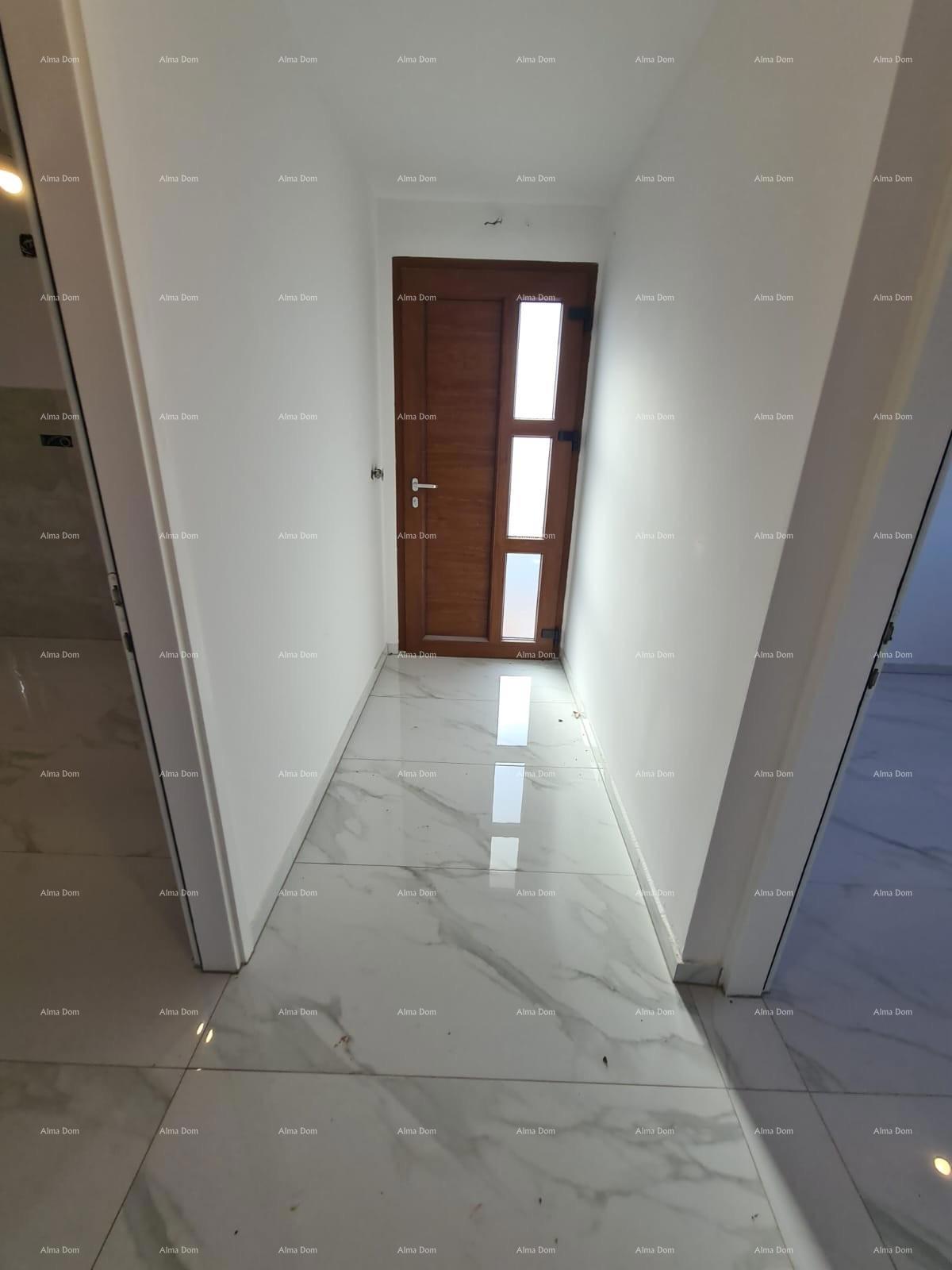 Poreč – casa familiare con due unità abitative