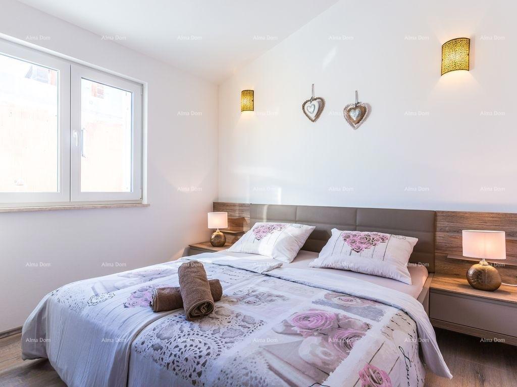 Medulin – casa con 2 appartamenti, a 100 m dalla spiaggia