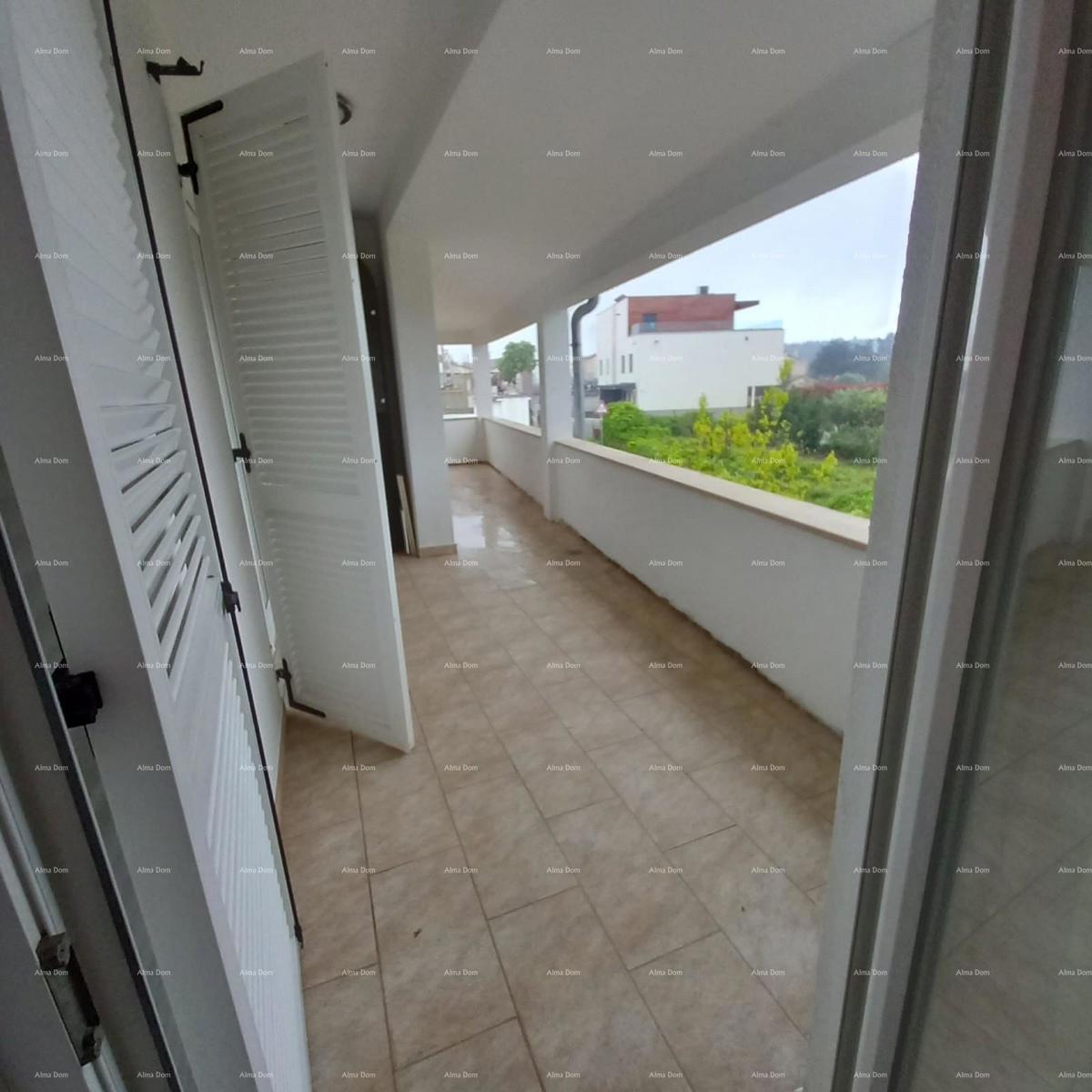 IN VENDITA – Casa con due appartamenti separati, Premantura