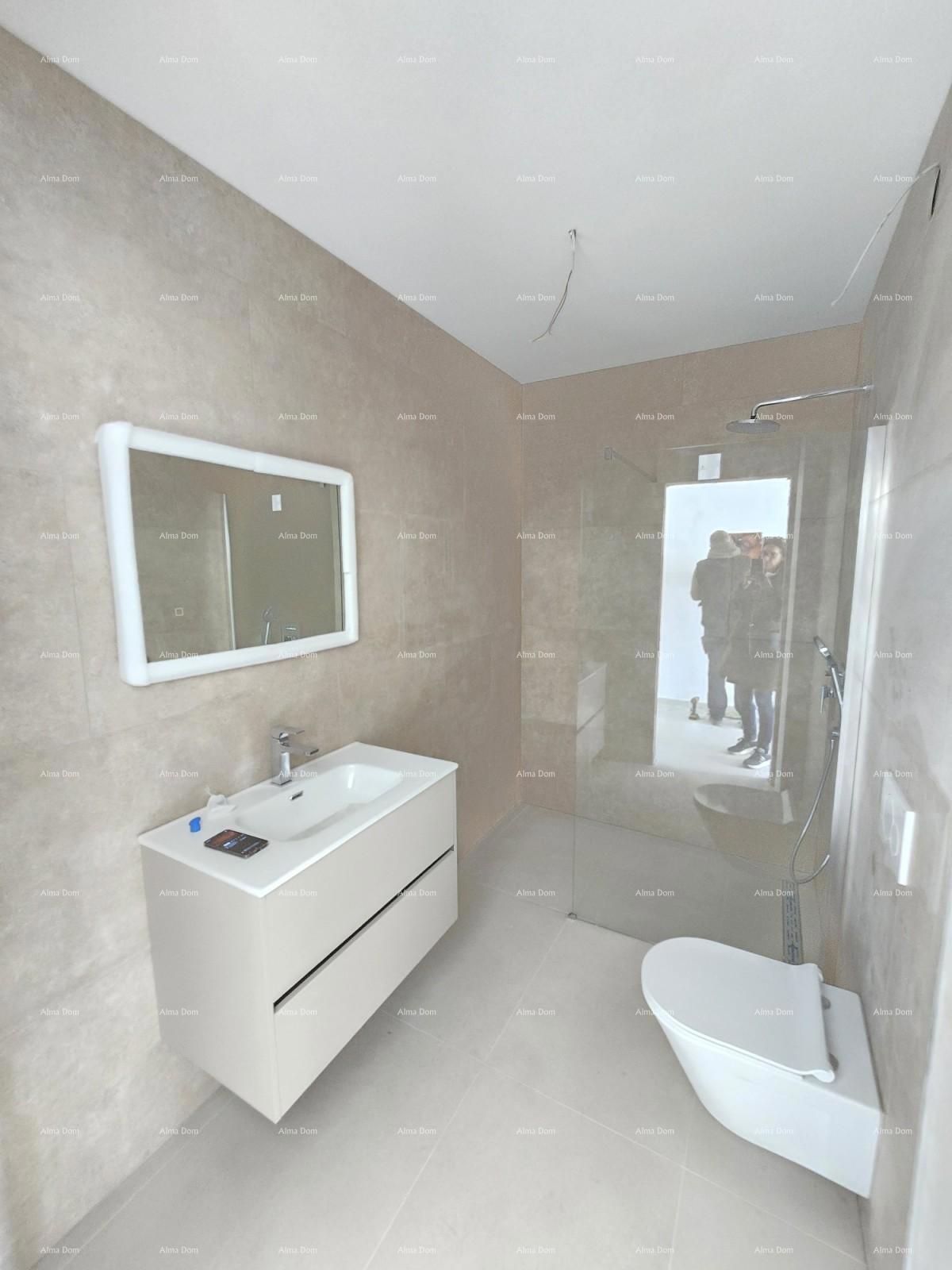 Penthouse con garage e posto auto