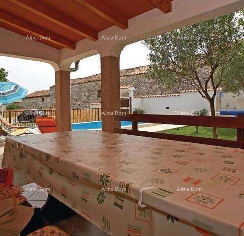 Villa charmante con piscina, Marčana