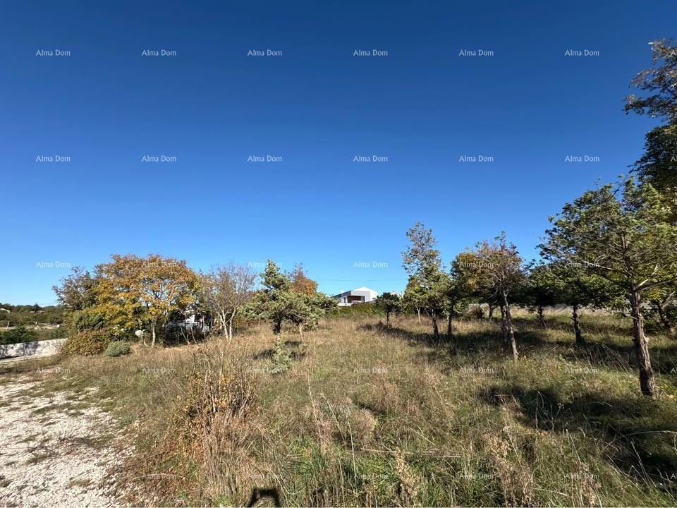 Terreno edificabile con permesso di costruzione definitivo – Barban