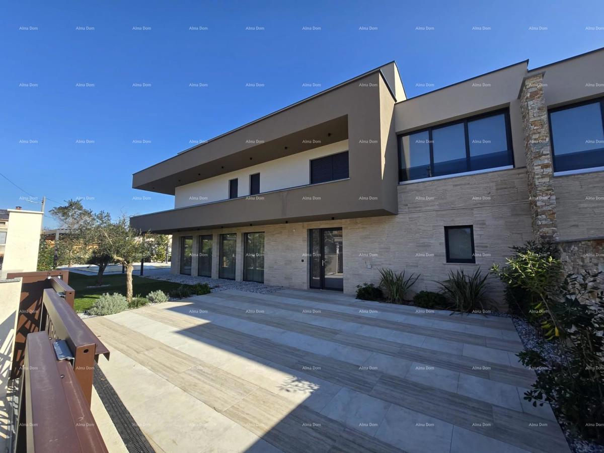 Villa moderna con piscina e sauna, Marčana!