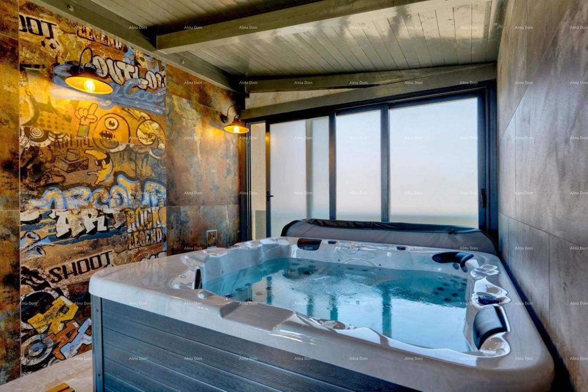 Villa moderna con piscina e sauna, Marčana!