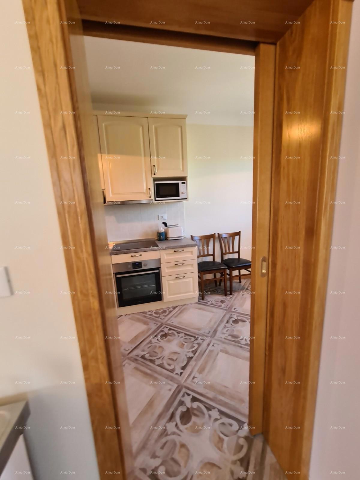 Appartamento su tre piani con terrazza sul tetto! A 100 metri dal mare.