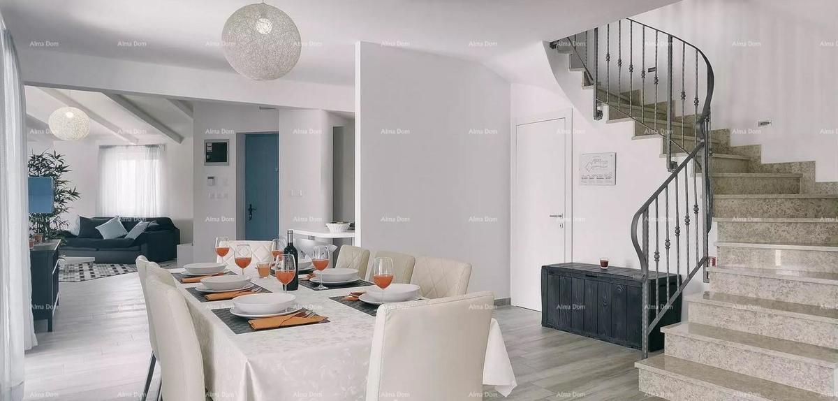 Vendita di bellissime ville con piscina in una posizione attraente, Pošesi, Medolino!  Community Verified icon