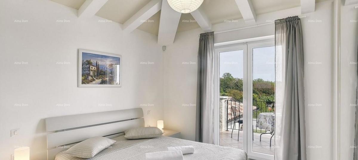 Vendita di bellissime ville con piscina in una posizione attraente, Pošesi, Medolino!  Community Verified icon