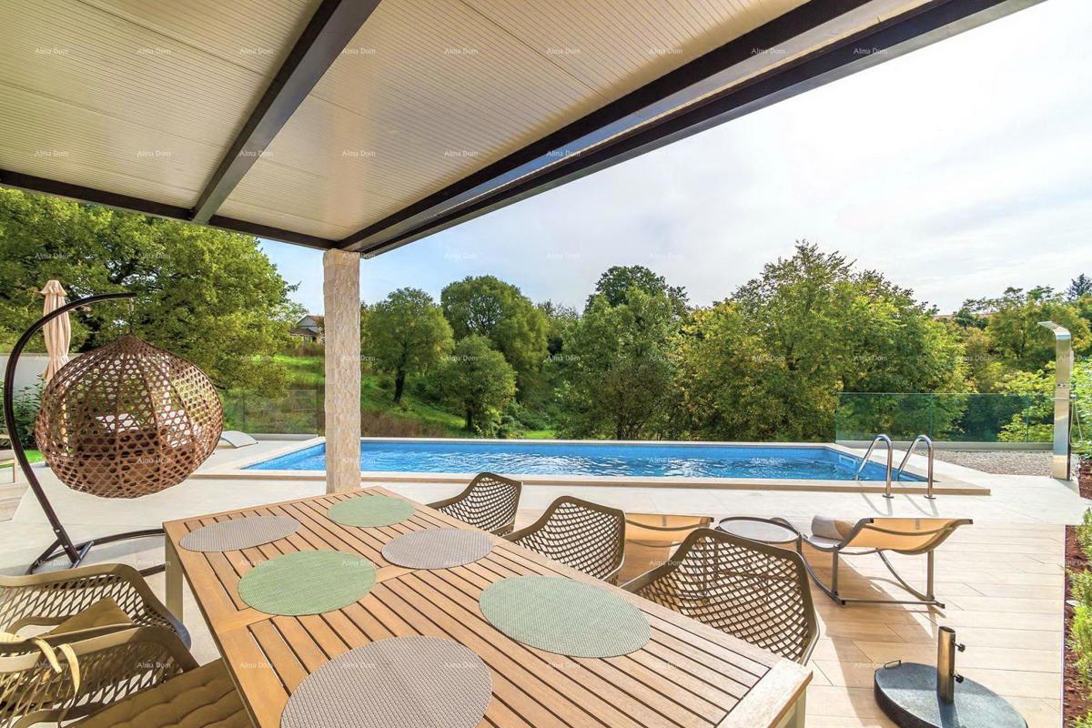 Moderna bifamiliare con piscina nella tranquilla Svetvinčento, ideale per vacanze o affitto!