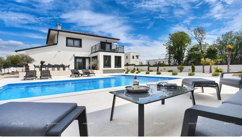 Meravigliosa casa moderna con piscina e garage, Krnica! Pronta per essere abitata subito!