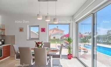 Bella villa in vendita, Marčana