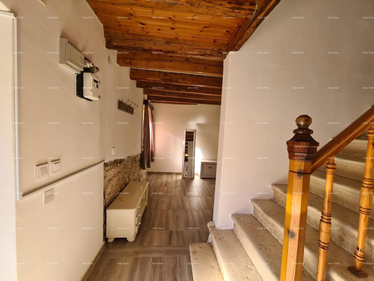 Vendita! Due case ristrutturate in Istria a Marčana.