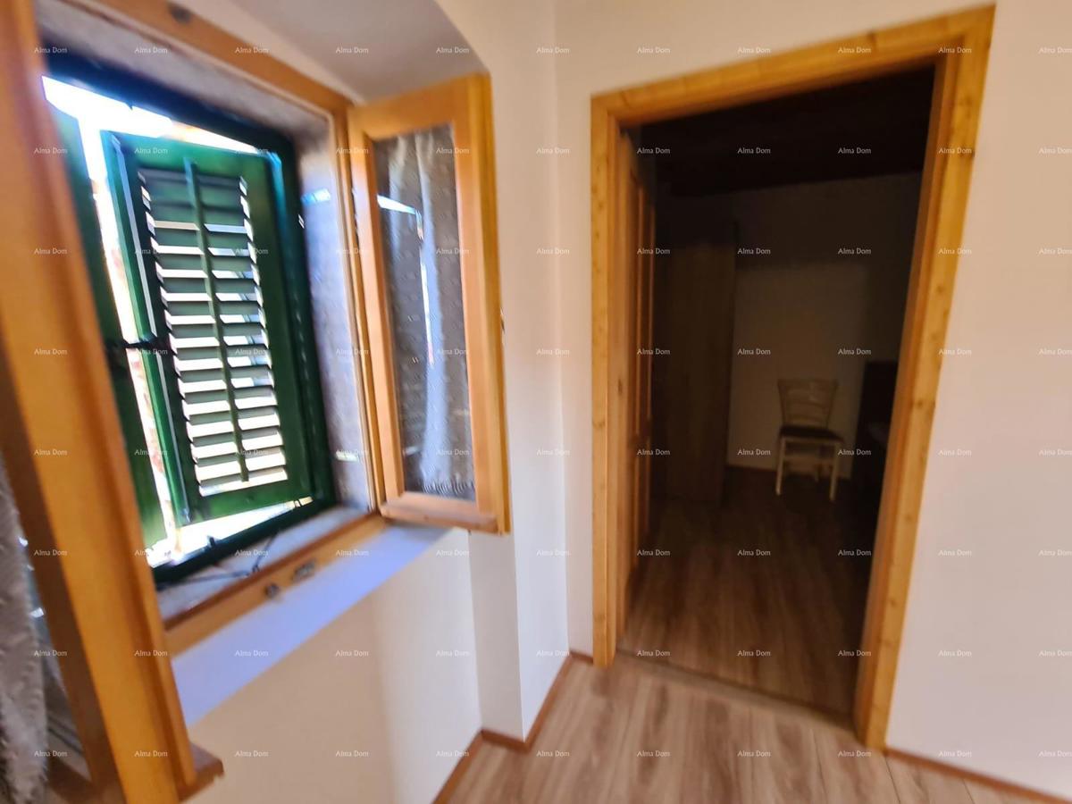 Vendita! Due case ristrutturate in Istria a Marčana.