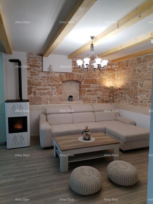 Barban– House with Pool and Sports Facilities