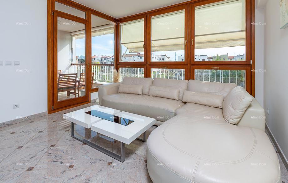 Rovigno – Appartamento con 2 camere da letto e posto auto in garage