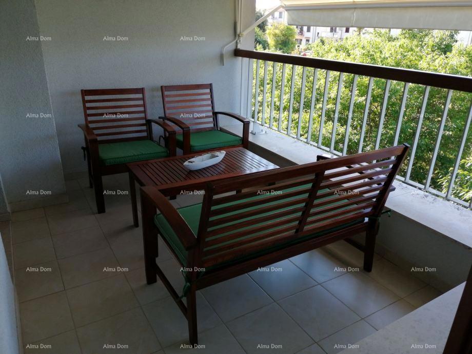 Rovigno – Appartamento con 2 camere da letto e posto auto in garage