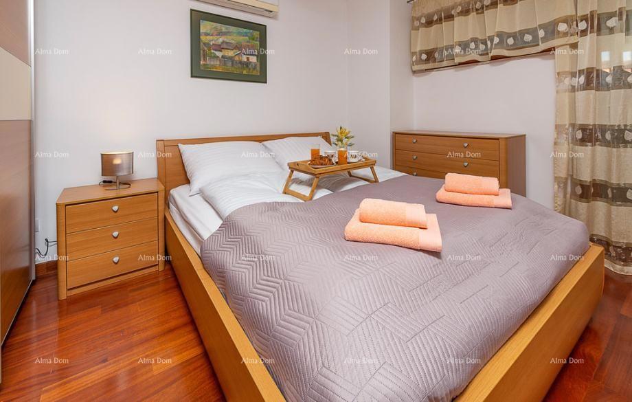 Rovigno – Appartamento con 2 camere da letto e posto auto in garage