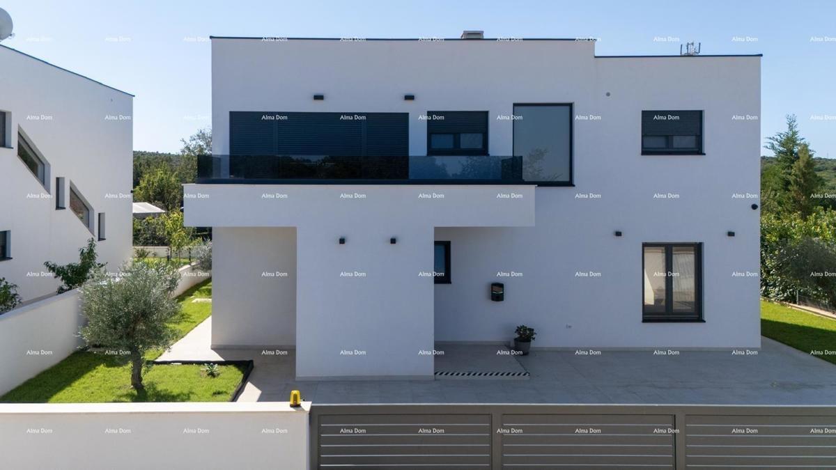 Perfetta casa familiare con piscina a Banjole, vicino alla spiaggia e alla natura