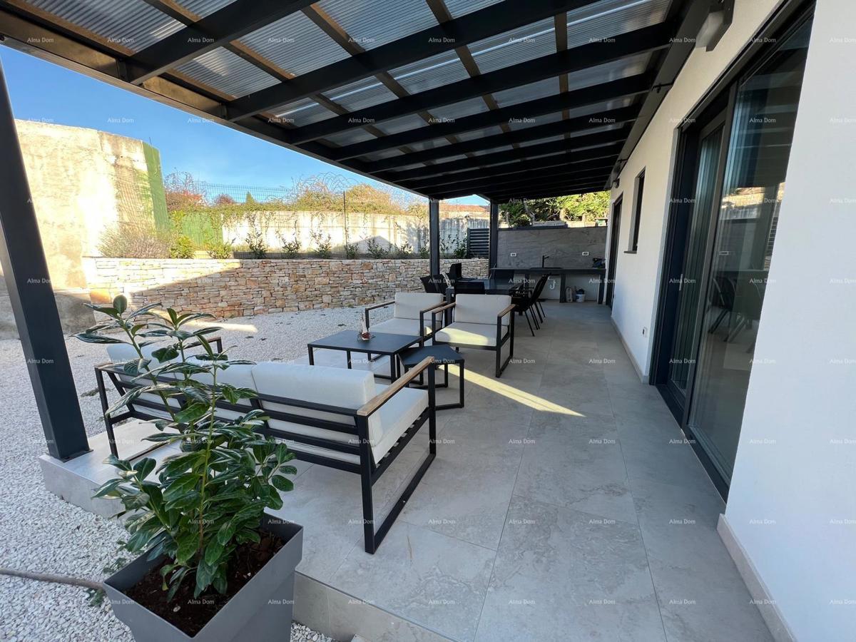 Vendita di una moderna villa con piscina, Svetvinčenat!