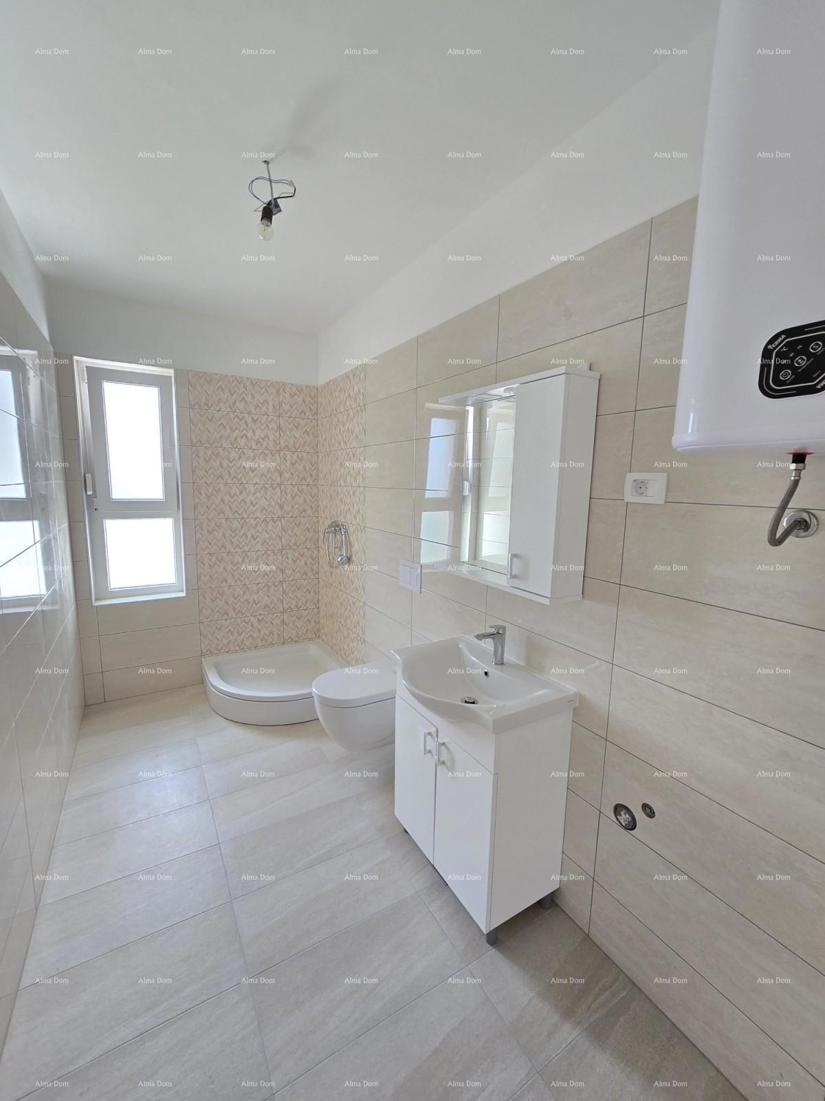 Ampio appartamento a Fažana, vicino al centro e al mare, perfetto per vivere o per una vacanza!