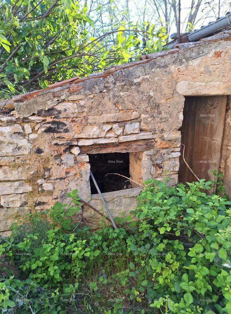 In vendita: Autentica casa in pietra con giardino – Vodnjan.