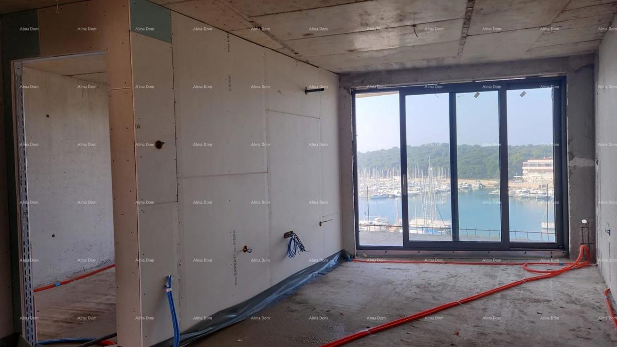 Appartamento di lusso con vista mare e posto auto, Pula, Veruda!