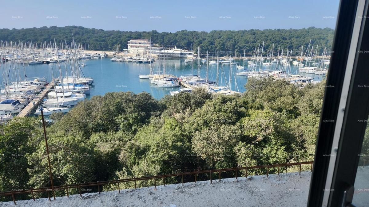 Appartamento di lusso con vista mare e posto auto, Pula, Veruda!