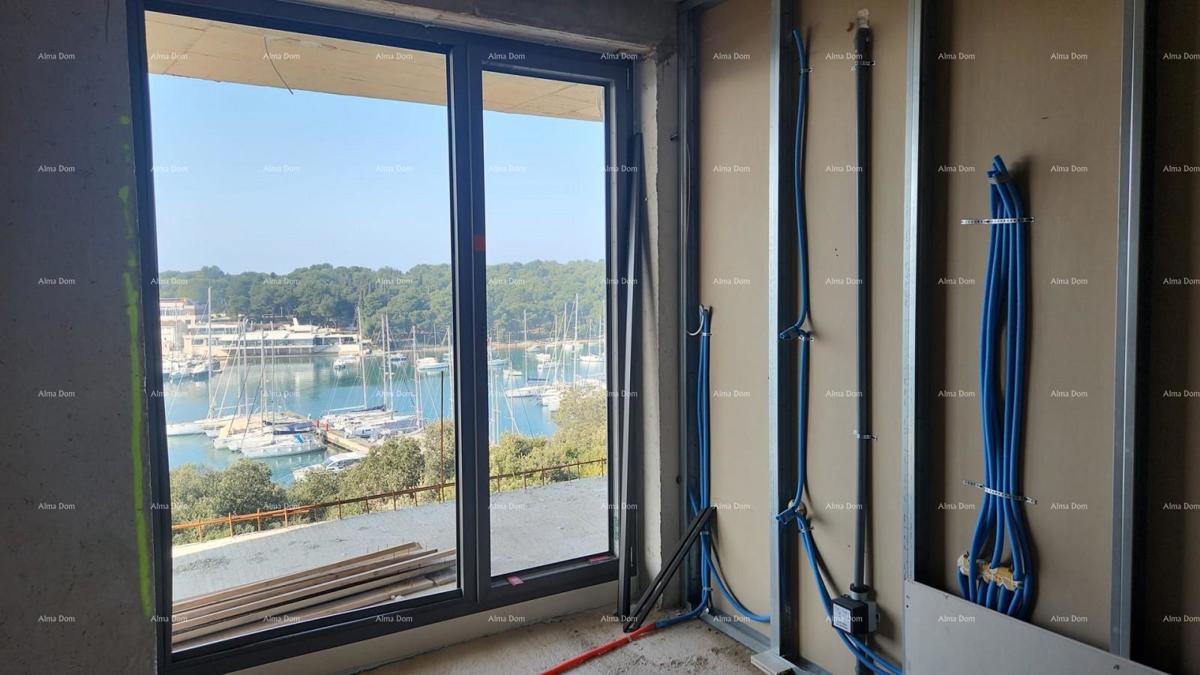 Appartamento di lusso con vista mare e posto auto, Pula, Veruda!