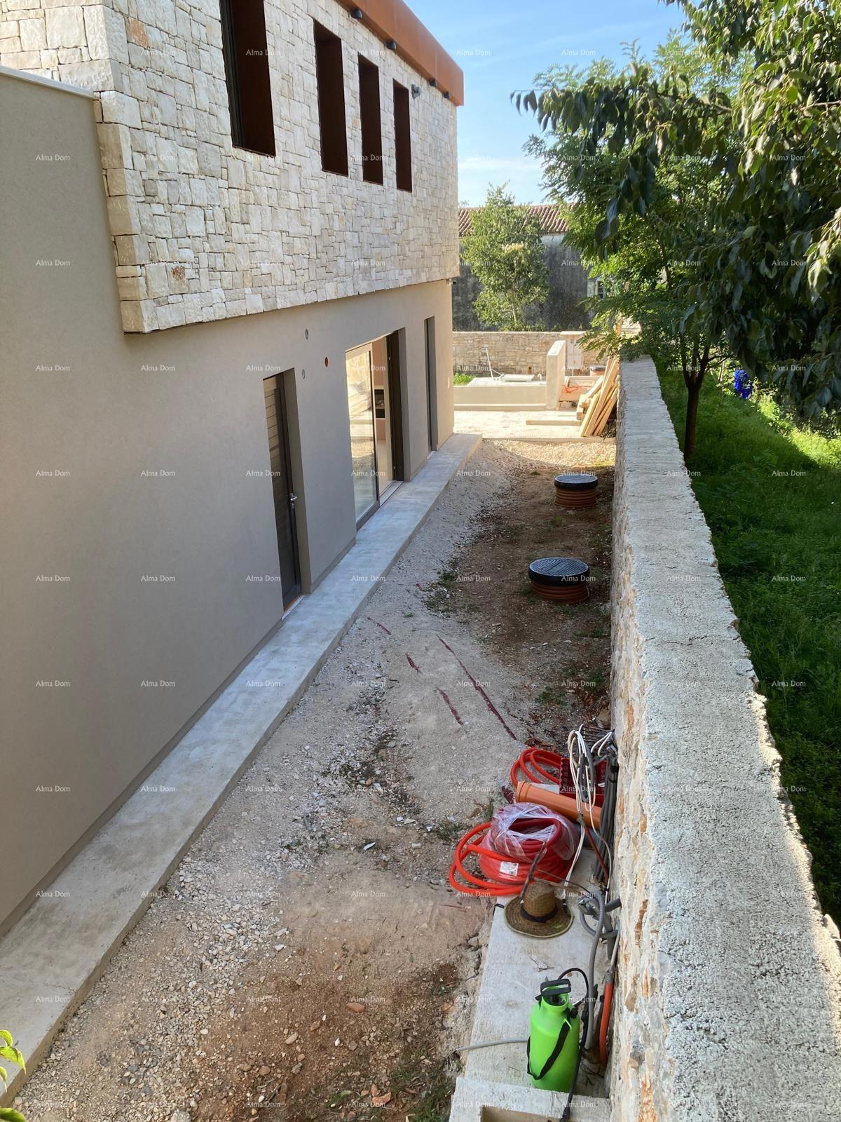 Casa in costruzione con piscina in vendita - Bale, dintorni
