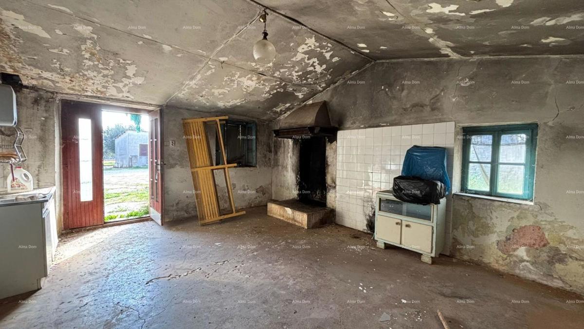 GALIŽANA - casa con diversi edifici e ottimo potenziale di ristrutturazione