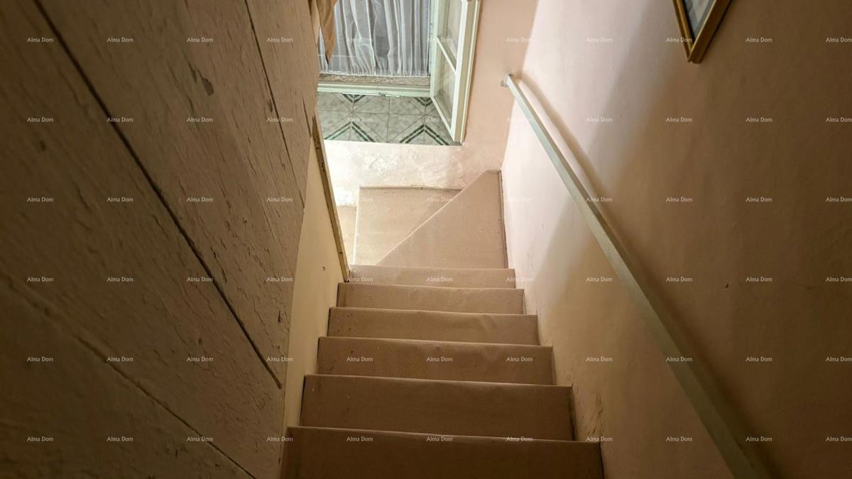 GALIŽANA - casa con diversi edifici e ottimo potenziale di ristrutturazione