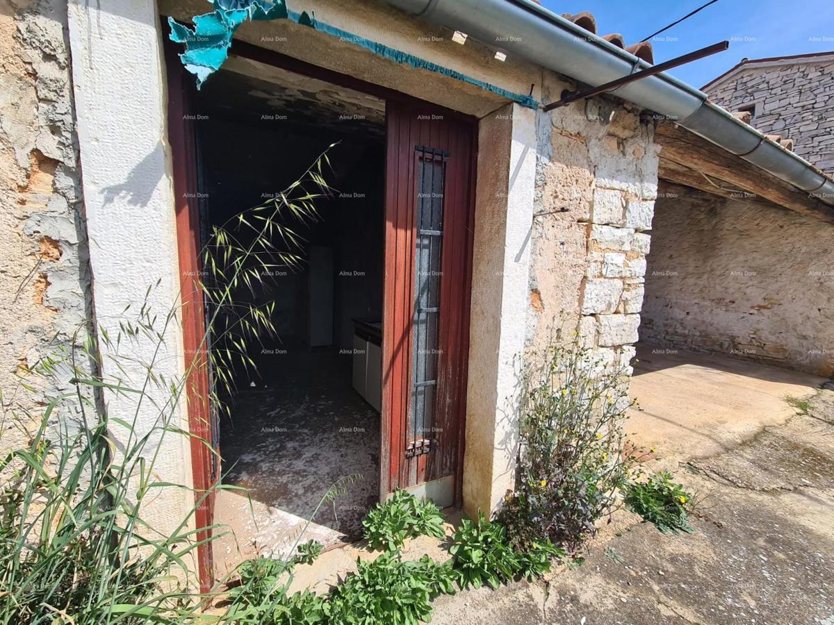 GALIŽANA - casa con diversi edifici e ottimo potenziale di ristrutturazione