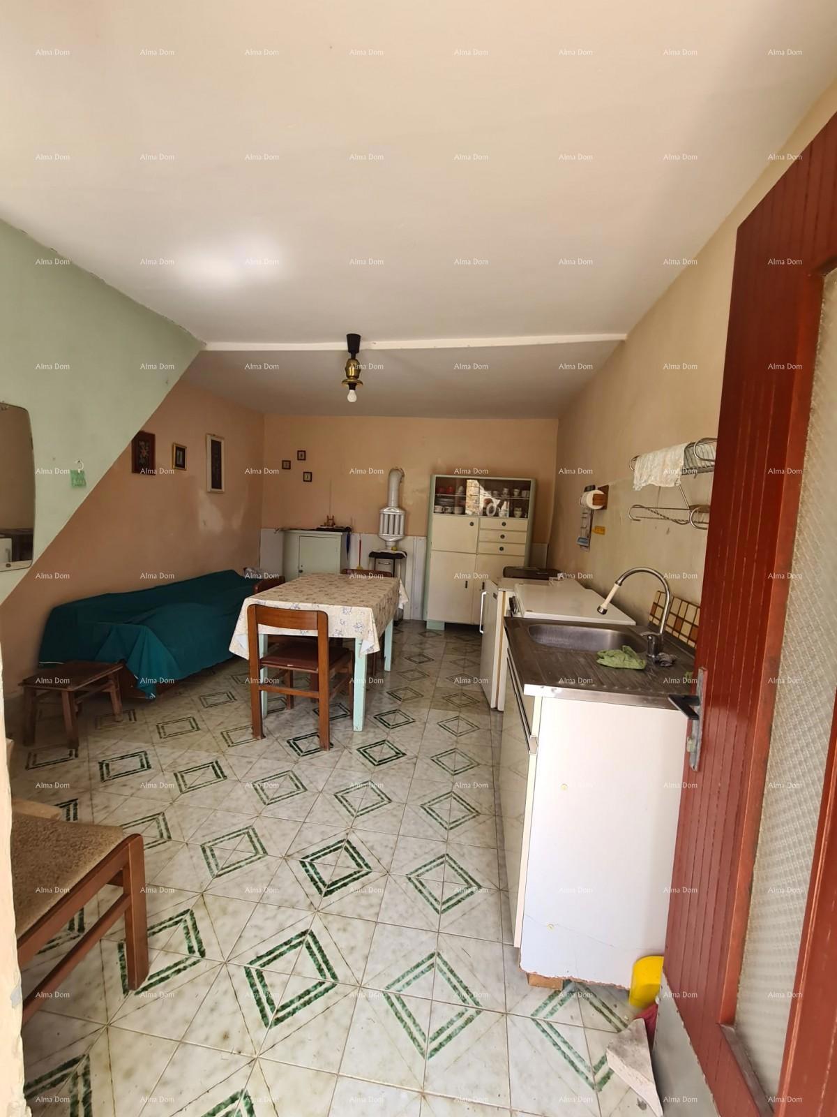 GALIŽANA - casa con diversi edifici e ottimo potenziale di ristrutturazione