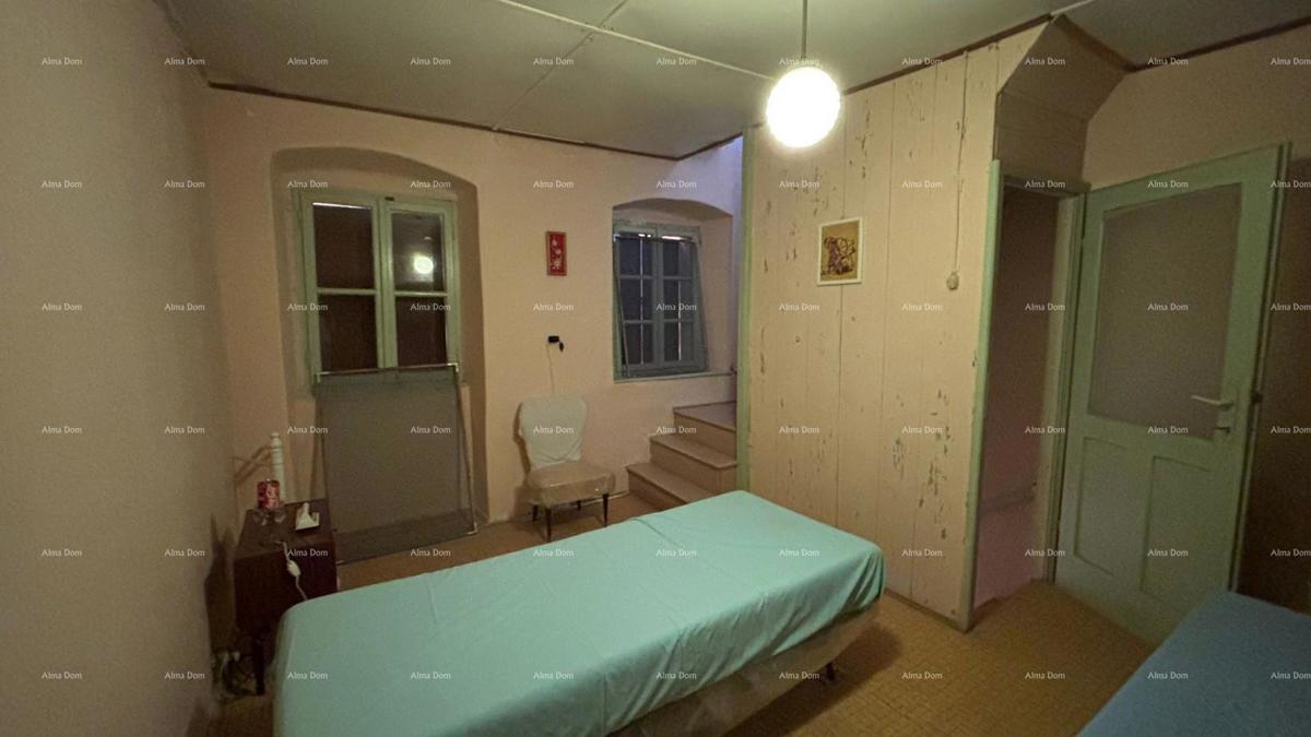 GALIŽANA - casa con diversi edifici e ottimo potenziale di ristrutturazione