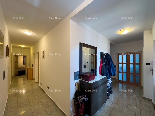 Bale: Ampia villa con piscina e casa per gli ospiti