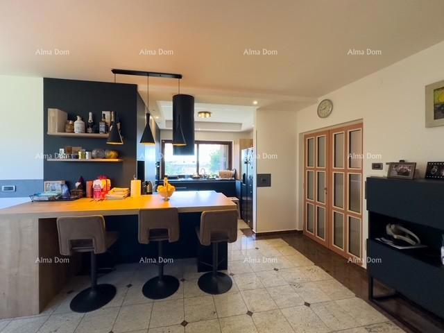 Bale: Ampia villa con piscina e casa per gli ospiti