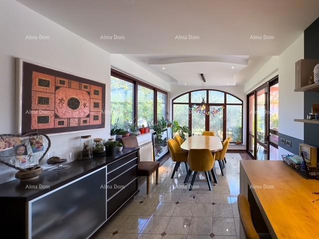 Bale: Ampia villa con piscina e casa per gli ospiti